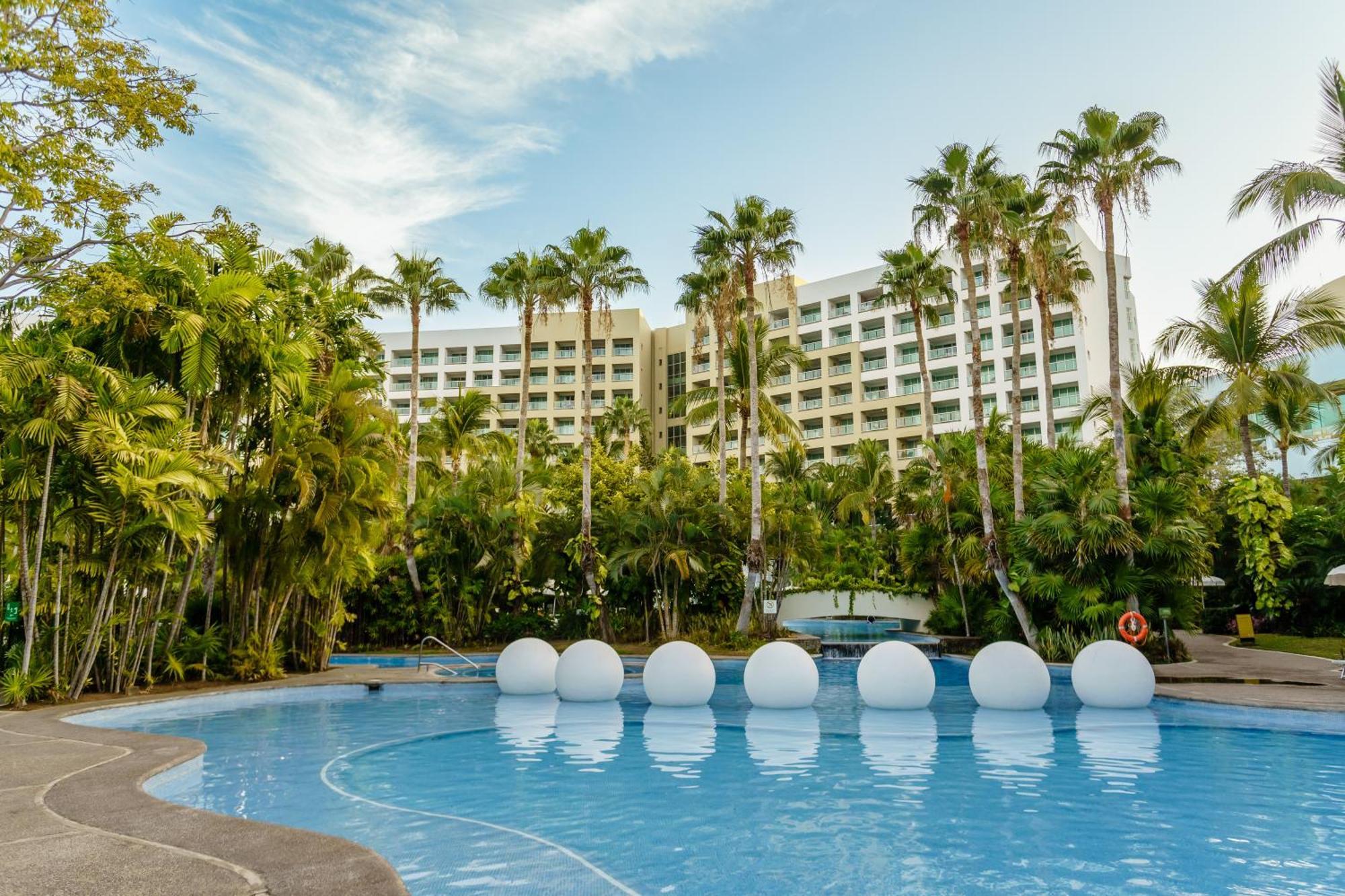 Grand Luxxe Two Bedroom Suite - Нуэво-Вальярта Экстерьер фото