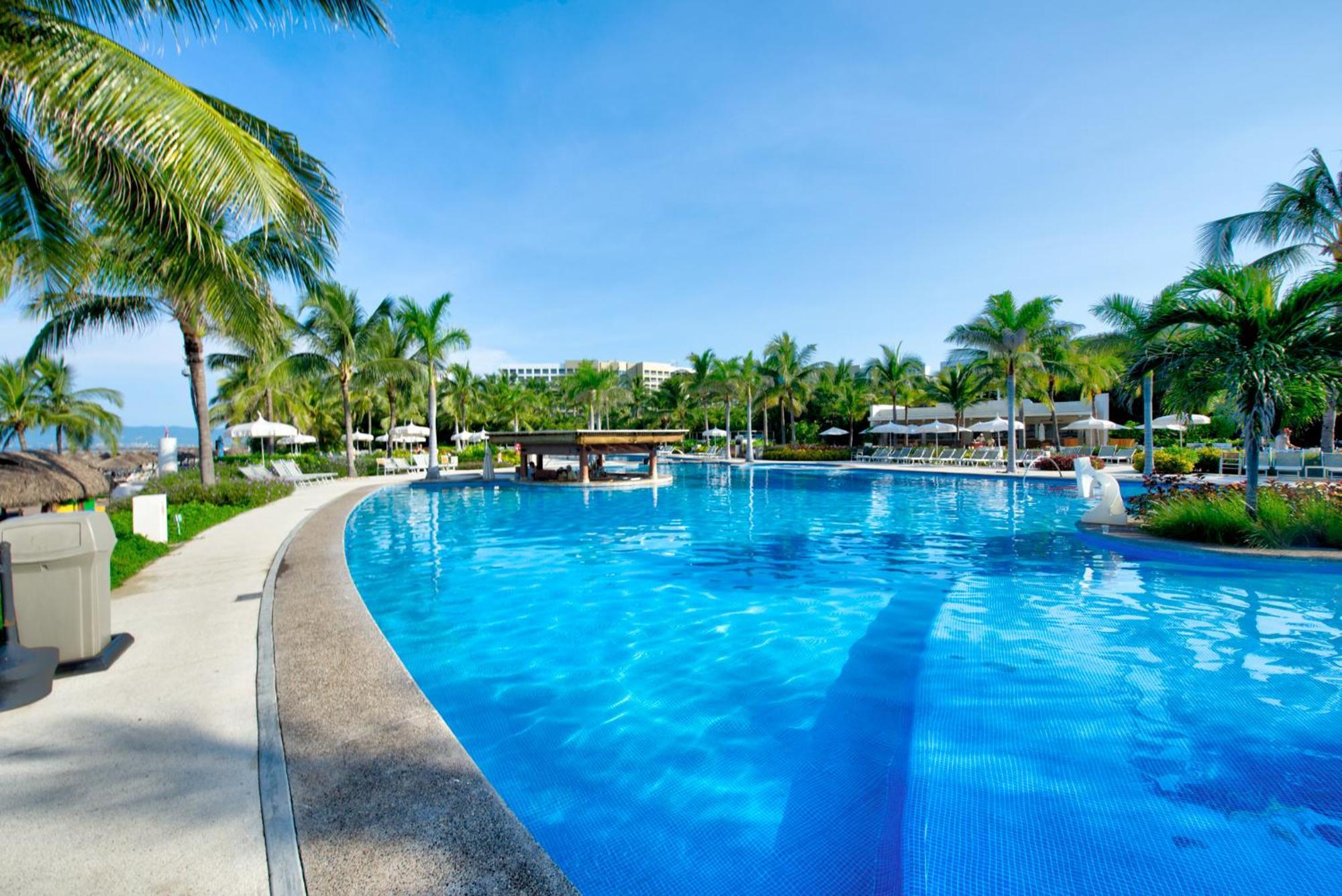 Grand Luxxe Two Bedroom Suite - Нуэво-Вальярта Экстерьер фото