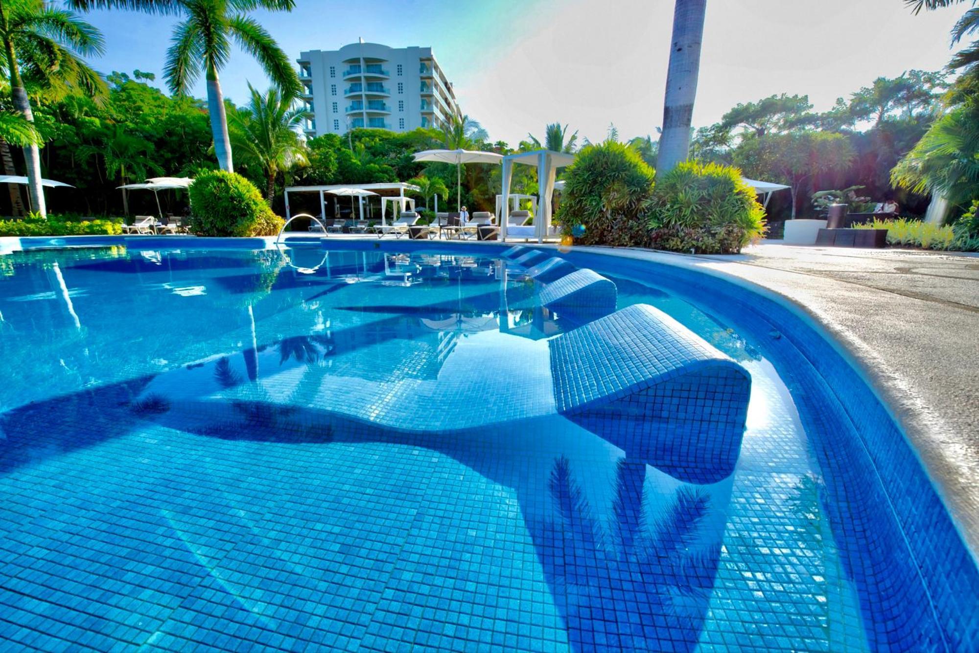 Grand Luxxe Two Bedroom Suite - Нуэво-Вальярта Экстерьер фото